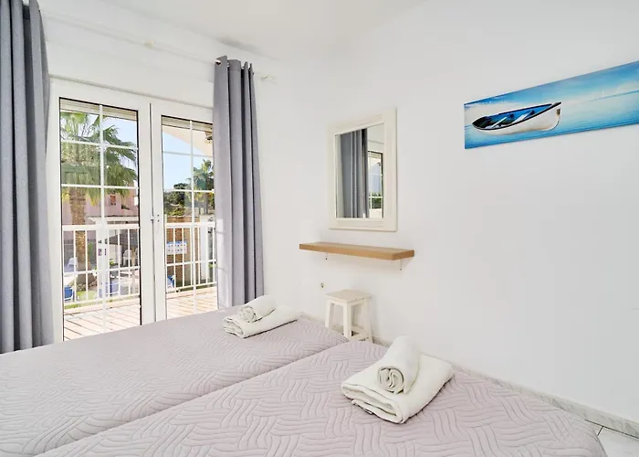 Apartahotel Apto 2 Almoraide Nerja