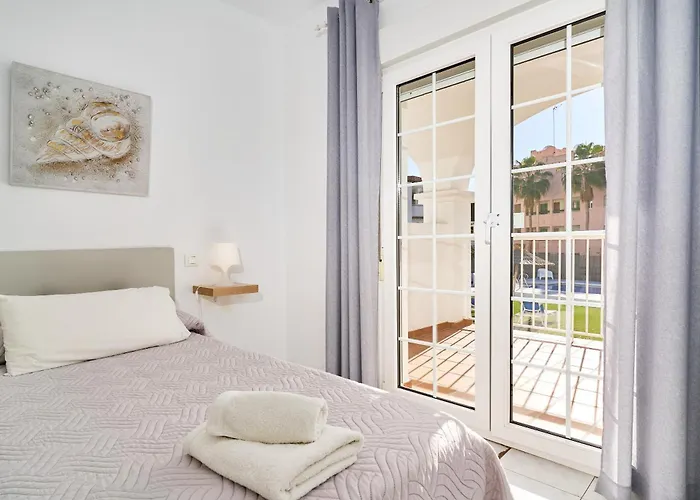 Апарт-отель Apto 2 Almoraide 3*